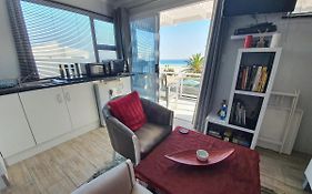 Atlantic Studio - Compact Unit With Sea Views